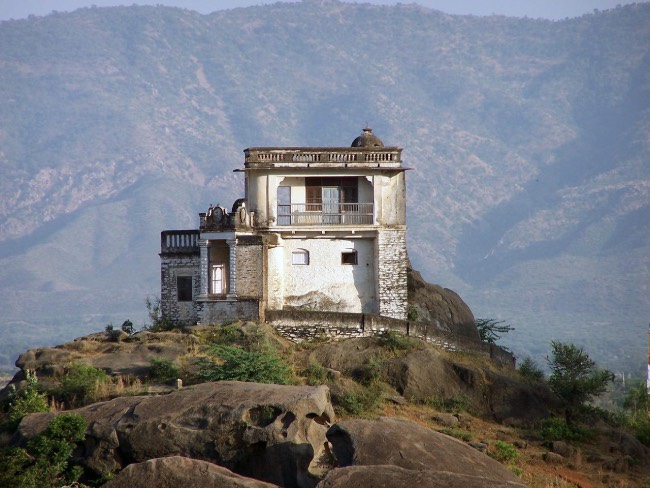 what is the best time to visit mount Abu