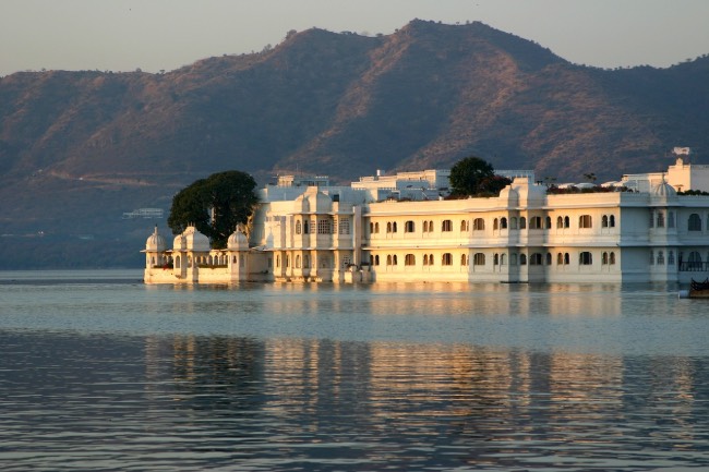 solo travel guide udaipur