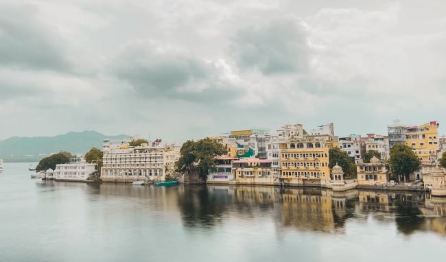 What are the Ghats in Udaipur?