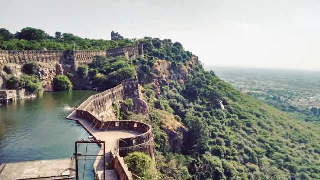 How to Get to Chittorgarh from Udaipur?