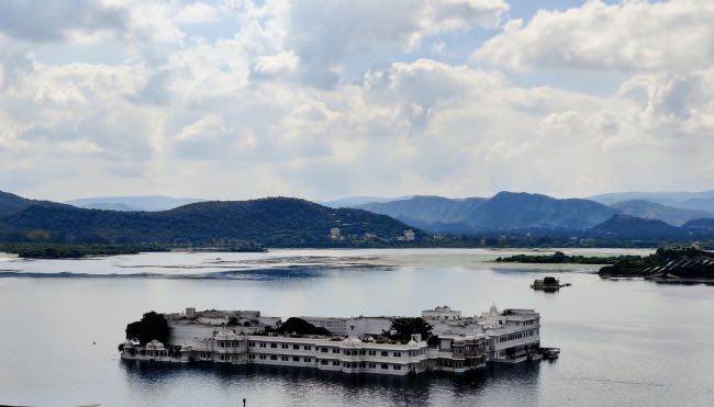 What are the Palaces in Udaipur?